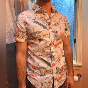Tommy Hilfiger Hawaiian pattern button up shirt